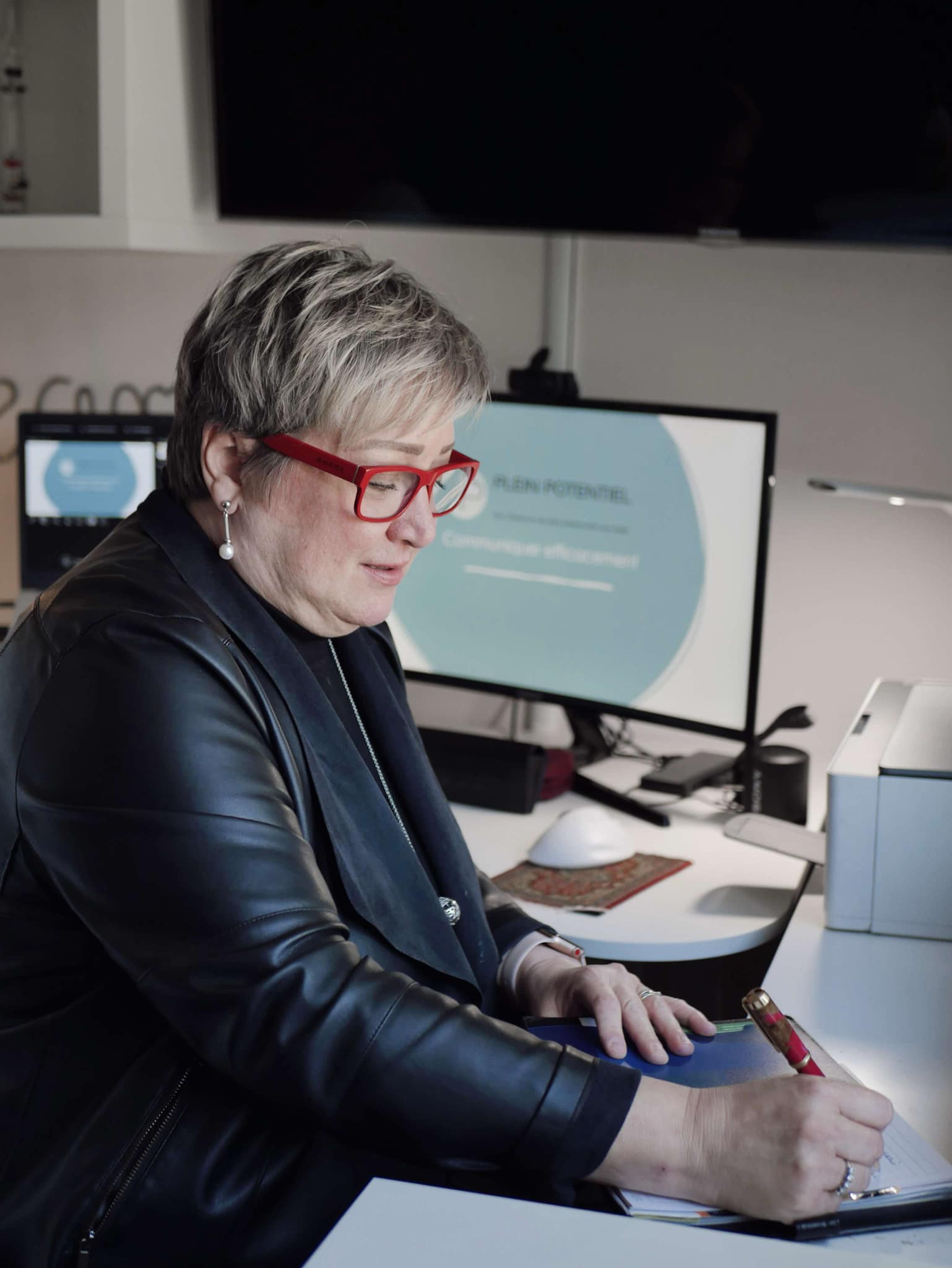 Josée Brouillette, coach PCC-ICF, en séance de coaching immobilier avec une courtière au Québec